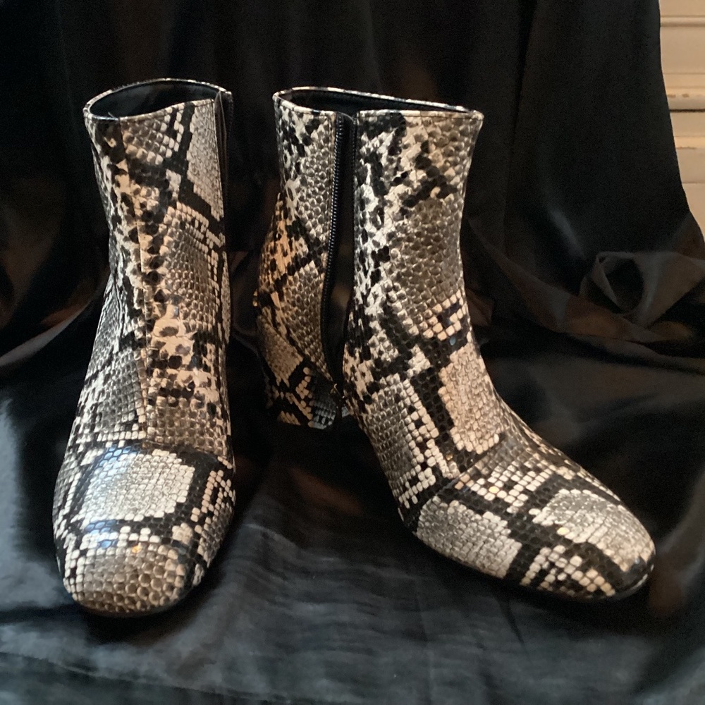 Catherine Malandrino Ankle Boots